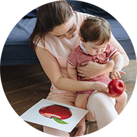 Мы оказываем ребенку помощь, которая ему необходима, используя контрастную стимуляцию с подходящей частотой, интенсивностью и продолжительностью для развития сенсорных путей.